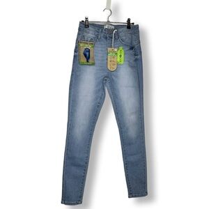 WOMENS WAX BUTT I LOVE YOU HIGH RISE SKINNY JEANS LIGHT BLUE WASH *NWT* Sz 7/28
